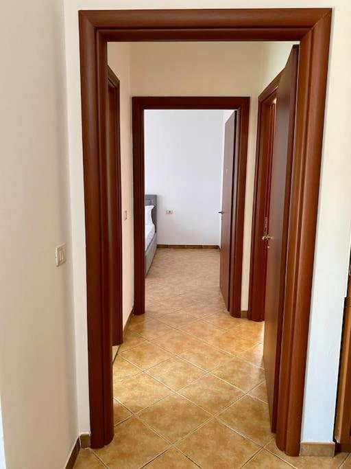 Roel Apartments Shkodra Center ภายนอก รูปภาพ